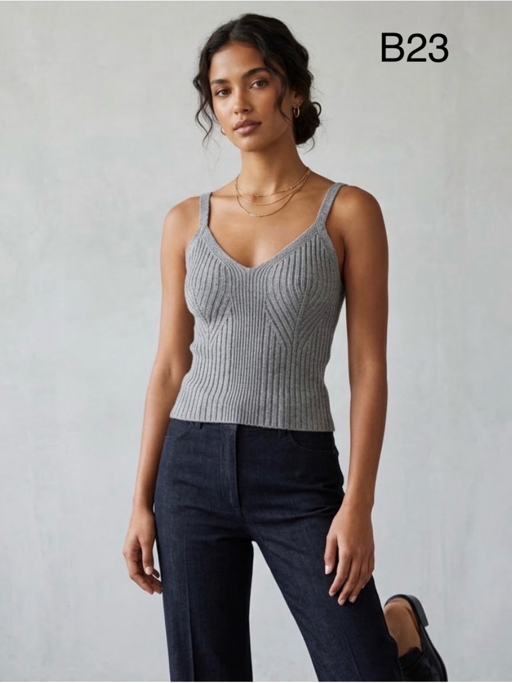 Auden Ribbed V-Neck Tank Top - Gray,Size medium